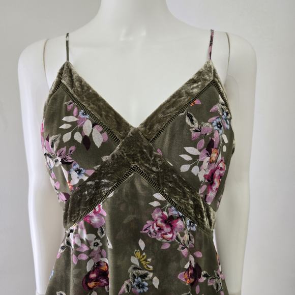 White House Black Market 12P Dress Fairy Floral Velvet Trim Y2K Green Asymmetric - Picture 2 of 16